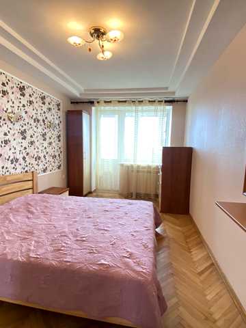 Лесі Українки бульв., 28