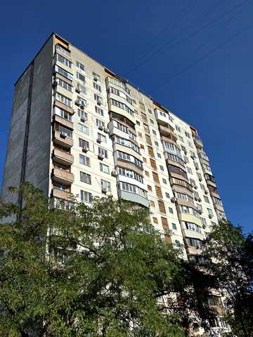 Володимира Івасюка просп. (Героїв Сталінграду), 35