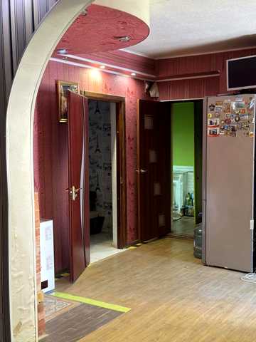 Орєшкова вул., 6