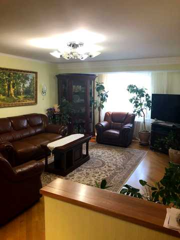Кургузова вул., 56