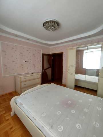 Зодчих вул., 5