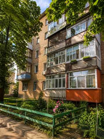 Європейська вул. (Жовтнева), 8