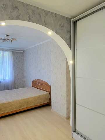 Рильського вул., 5