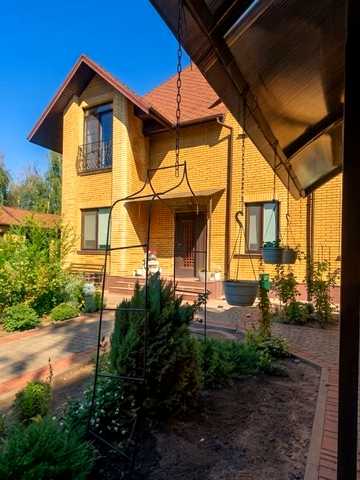 Виноградна, 52