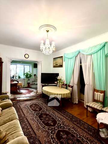 Святослава Караванського вул. (Жуковського), 8