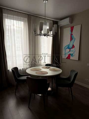 Бульварно-Кудрявська вул. (Воровського), 17