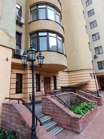 Дмитрівська вул., 69