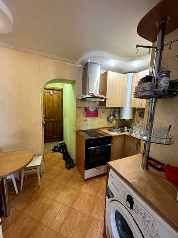 Сергія Зулінського вул. (Тарногродського), 37а