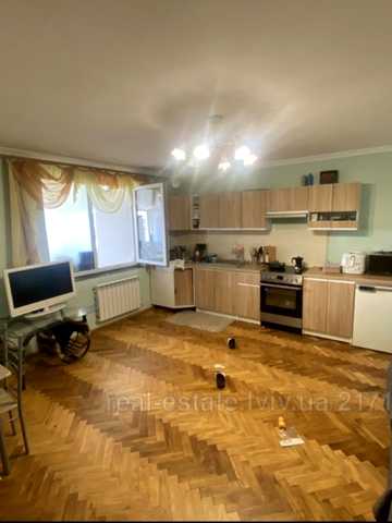 Лукашевичів, 60