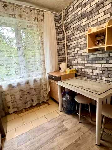 Киргизька вул., 3