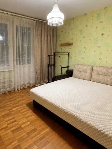 Амвросія Бучми бульв., 8