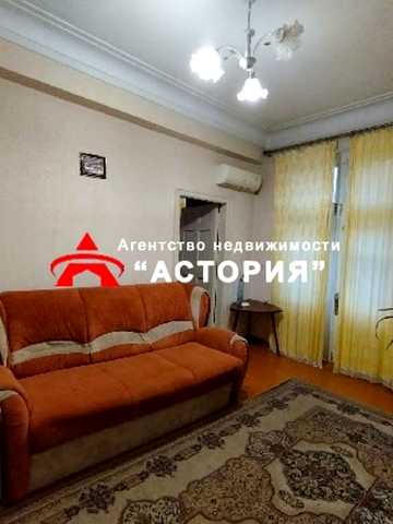 Фанатська вул., 6