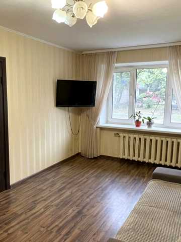 Богдана Хмельницького просп. (Героїв Сталінграда), 45