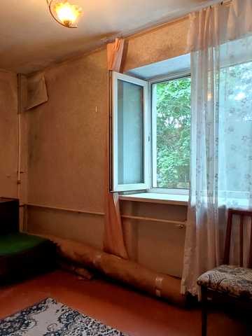 Варненська вул., 19/2