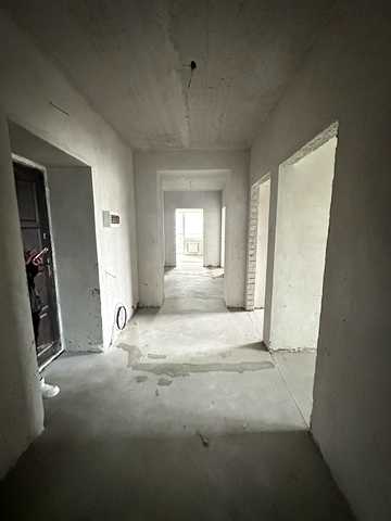 Героїв Дніпра вул., (Будинок)
