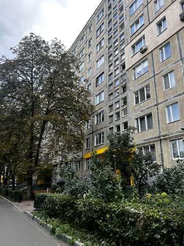 Європейська вул. (Жовтнева), 11