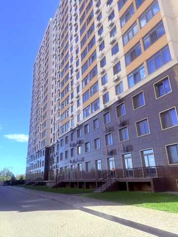 Перлинна вул., 8