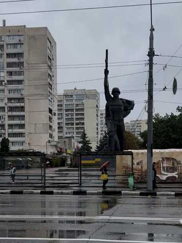 23 Серпня вул., 51б