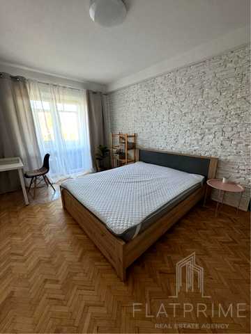 Івана Миколайчука вул. (Серафимовича), 9