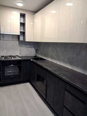 Запорізьке шосе, (Будинок 13)