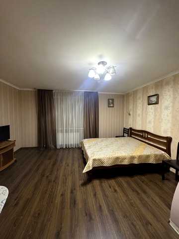 Миколаївська вул., 26