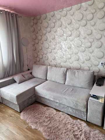 Миру вул., 7