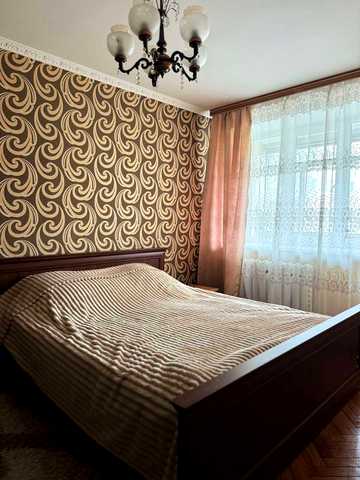 Бориса Грінченка вул., 6-Б