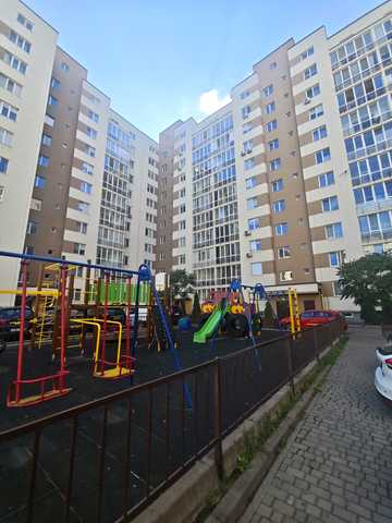 Малоголосківська вул., 8-Д