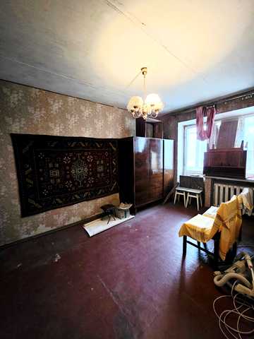 Солідарності вул. (Володимира Ошка), 8