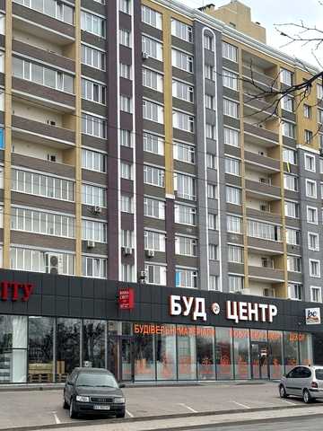 Озерна вул., 4