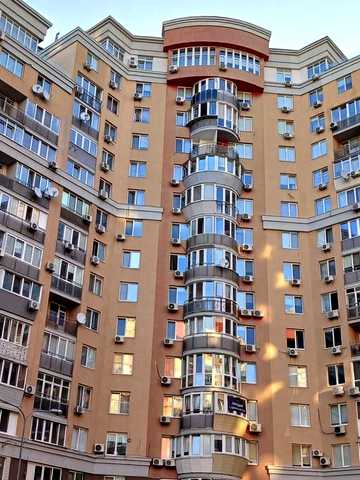 Василя Симоненка вул., 5-А