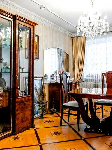 Титаренківський пров., 4