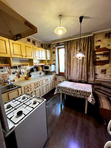 Богдана Хмельницького вул., 243