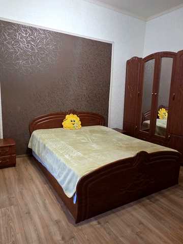 Базарна вул., 3а