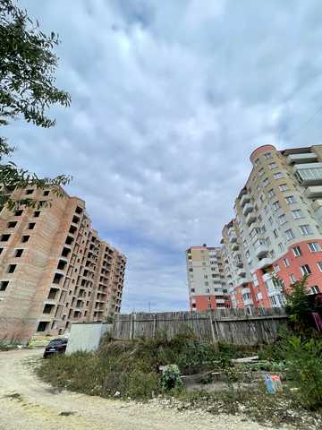 Володимира Великого вул., (Будинок)