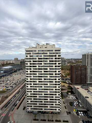 Всеволода Змієнка вул., 15/23
