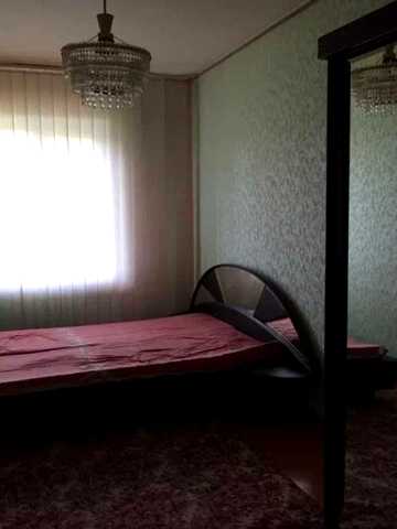 Івана Крамського вул., 7