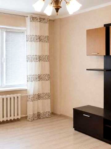 Героїв просп., 35
