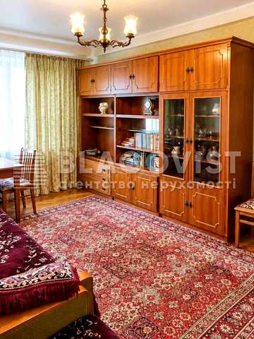 Леся Курбаса просп., 2/13