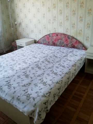 Братиславська вул., 34