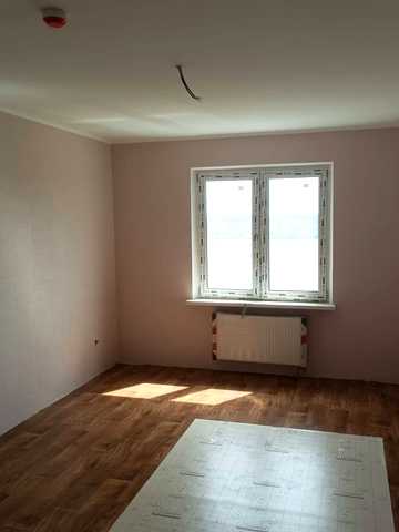 Сім'ї Кульженків вул. (Петра Дегтяренка), 21