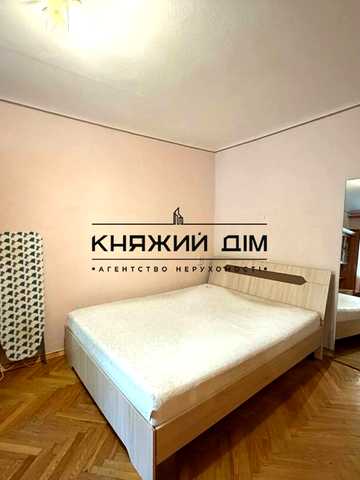 Добрий Шлях вул., 5