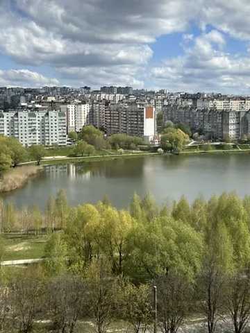 Озерна вул., 4