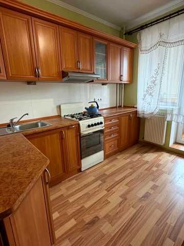 Ольги Кисілевської вул., 32