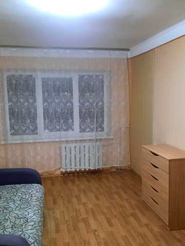 Мілютенка вул., 14