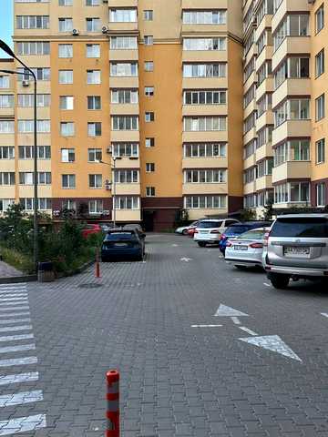 Бишівська вул., (Будинок 14)