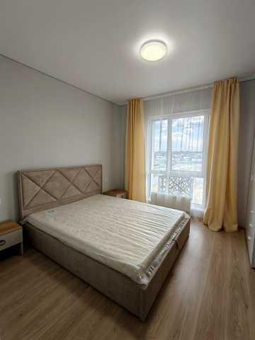 Петра Дорошенка вул., 44