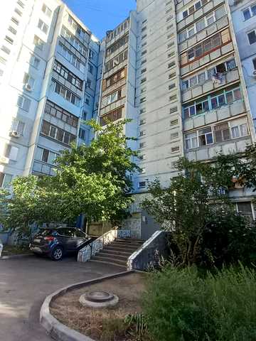 2 Слобідська вул., 75