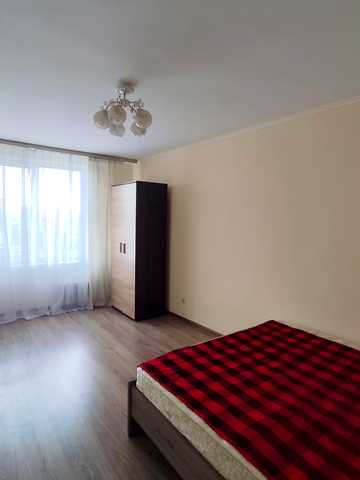 Ентузіастів вул., 13
