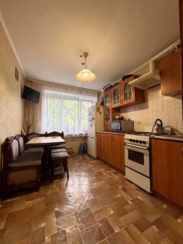 Зелена вул., 113